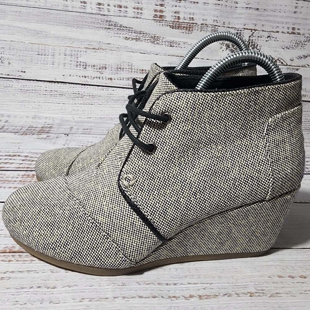 Toms Wedge Heel Ankle Boots Size Women's 8 Black Desert Gold Metallic 690515